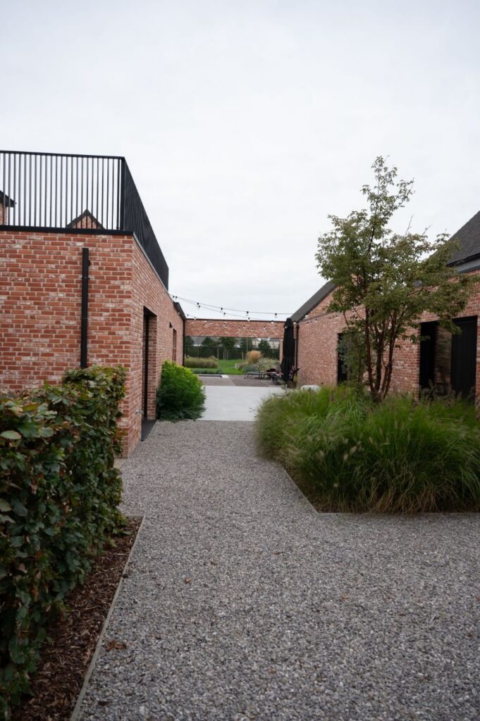 Volledig interieur in warme neutralen, Bilzen-Hoeselt (foto 6)