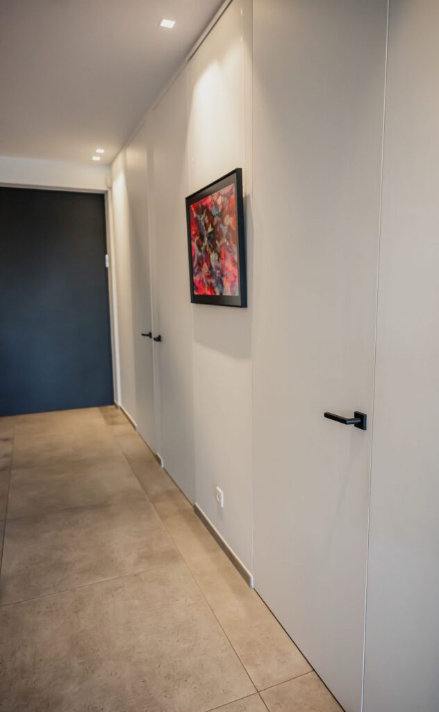 Modern interieur met karakter en contrast, Tongeren (foto 7)